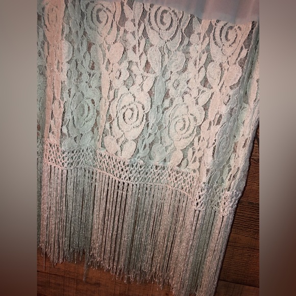 BKE sheer lace fringe blouse NWT - Picture 3 of 6